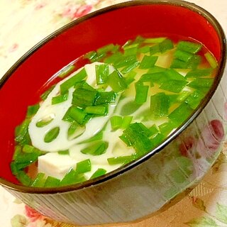 ダシダｄｅ❤蓮根と豆腐とニラのにんにくスープ❤
